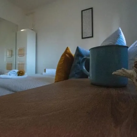 Yellow Sky * Spacious With Free Parking Lejlighed