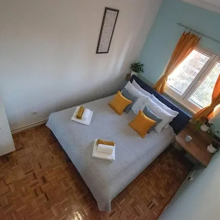 Yellow Sky * Spacious With Free Parking Lejlighed Novi Sad