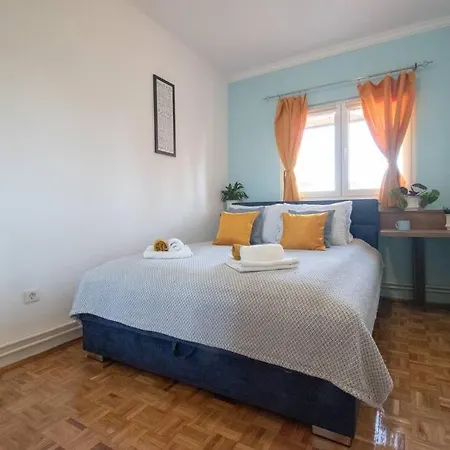 Lejlighed Yellow Sky * Spacious With Free Parking *