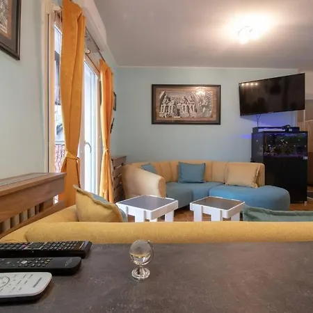 Lejlighed Yellow Sky * Spacious With Free Parking *